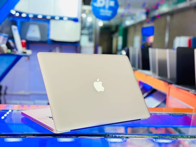 Macbook Pro i7 i5 2012 model very reasonable price hurryup 16
