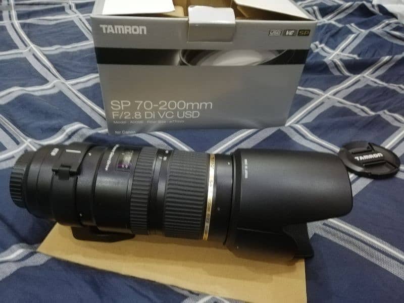 70 200 for canon sale in mint condition 10 by 9.8 4