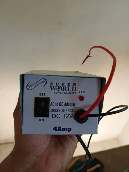 AC To DC inverter + battery charger 4