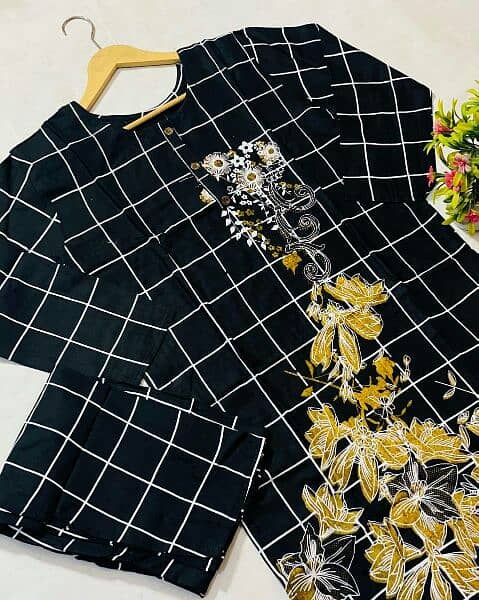 ladies Dress with Super Discount offer All Pakistan delivery available 3