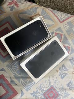 i phone 7 128 gb pta approved with original box . .