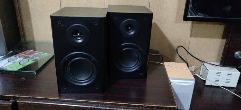 saudstrom speaker system 15