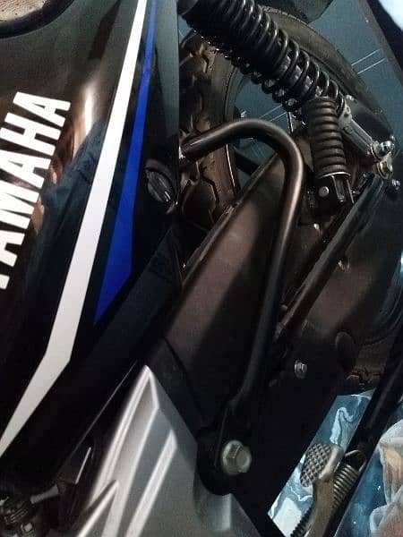 Yamaha YBR in new condition for sale 9