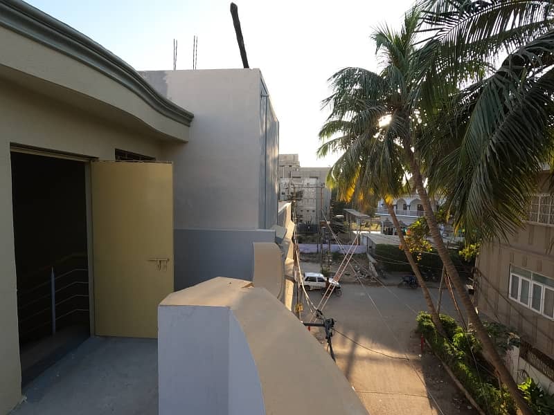 Prime Location House Of 120 Square Yards For sale In Bufferzone - Sector 15-A/1 37