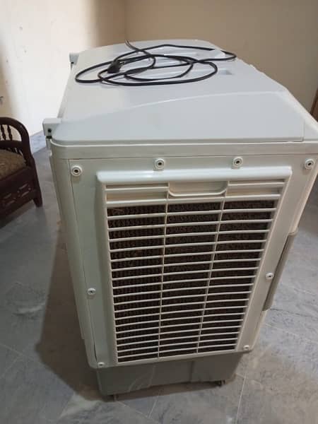 New Air cooler 10 by 10  condition only who want to take it contact 2