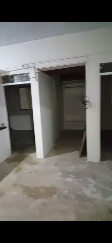 Gulshan-e-Iqbal - Block 2 Flat Sized 1200 Square Feet Is Available 7