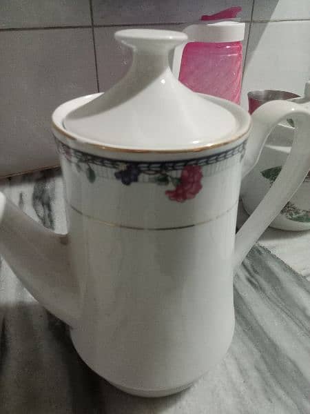 2ceramic tea kettle Nd sugar pot with milk pot 3