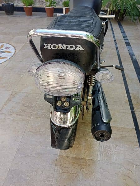 Honda CG 125 2017 model black colour applied for 5