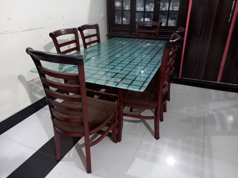 Dining Table for sale in Pakistan 3