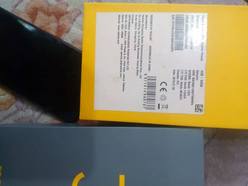 Realme 3  4+64 with box PTA approved Best camera Best battery All okay 6