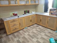 Modren kitchen cabinets/PVC Cabinets/Professional Carpenterr