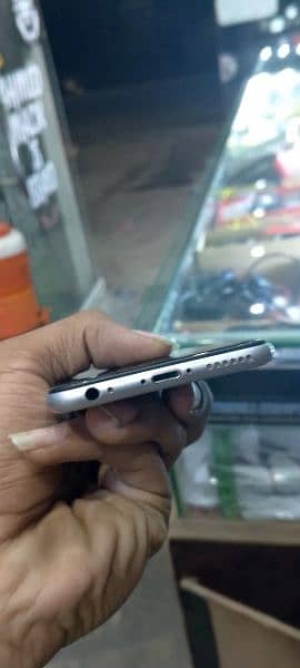 iphone 6 condition (10/9) ha 5