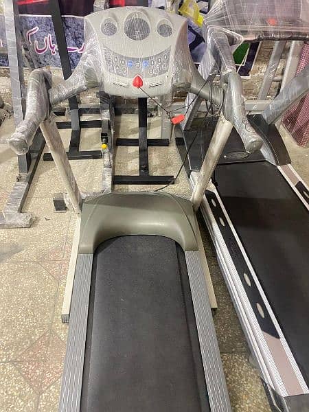 American fitness Treadmill/150 kg Weight supported/ Auto inclined 1