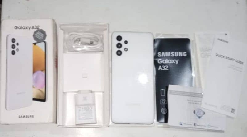 Samsung A32 with complete box 0