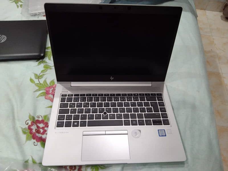 hp 840 G5 0