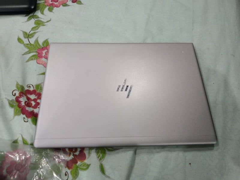 hp 840 G5 1