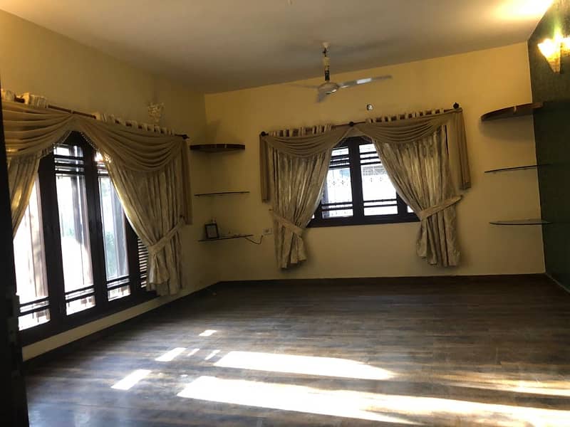 Luxurious Triple-Storey House In VVIP Block, Gulshan Iqbal Block 5 17