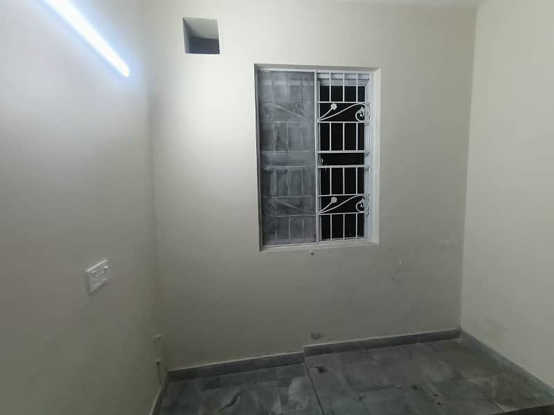 3.5 Marla house is Available for Rent for family in Johar Town Lahore 7