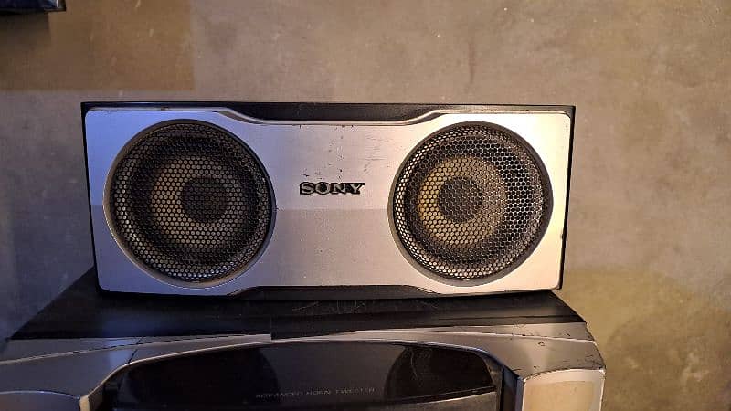 sony speaker for sale 0