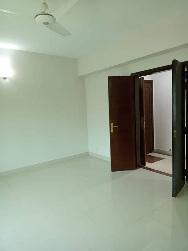 New apartment available for sale in Askari 11 sec-B Lahore 27