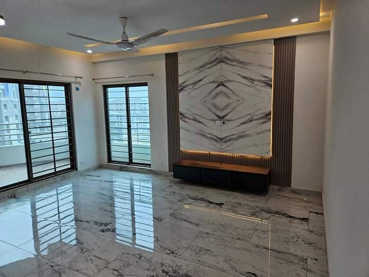 Brend New apartment for Rent in Askari 11 Lahore 2