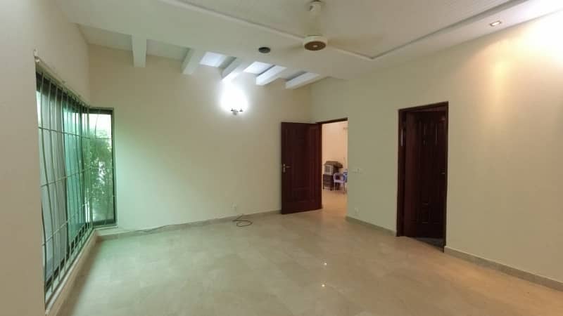 House Of 2 Kanal Is Available For Sale 1