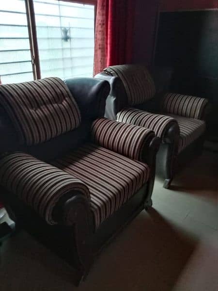 Used Sofa Sets available 3
