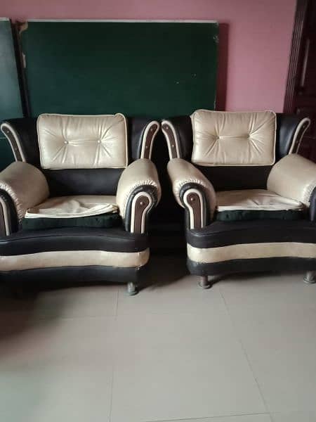 Used Sofa Sets available 7