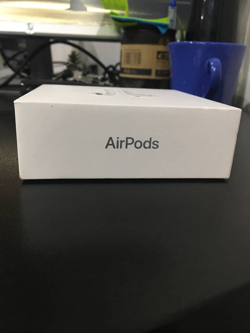 AirPods 0