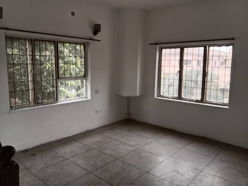 1 Kanal Beautiful Upper Portion For Rent In Prime Location 0