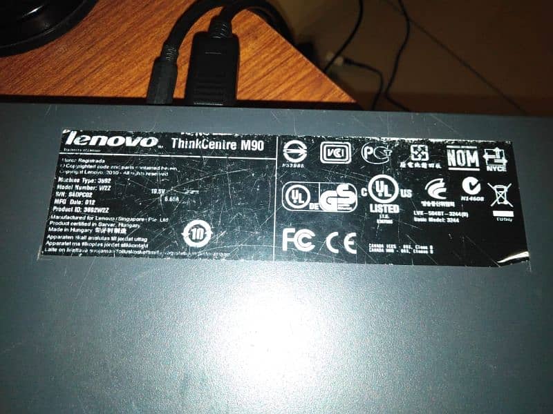 Lenovo Thinkcenter M90 Mini Desktop - Core i3 - 4GB DDR3 - 320GB HDD 2