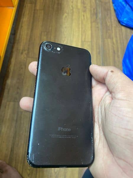 I phone 7 (PTA Approved) 6