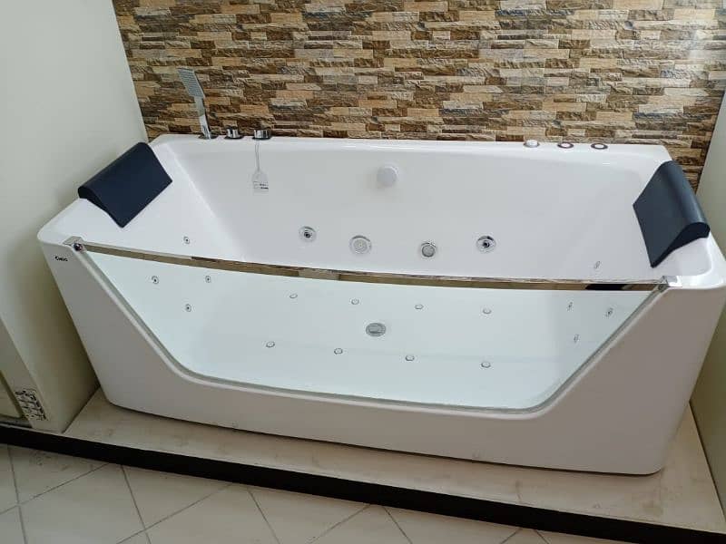 Acrylic jacuuzi/ jacuzi Bath tub and  shower tryY 1