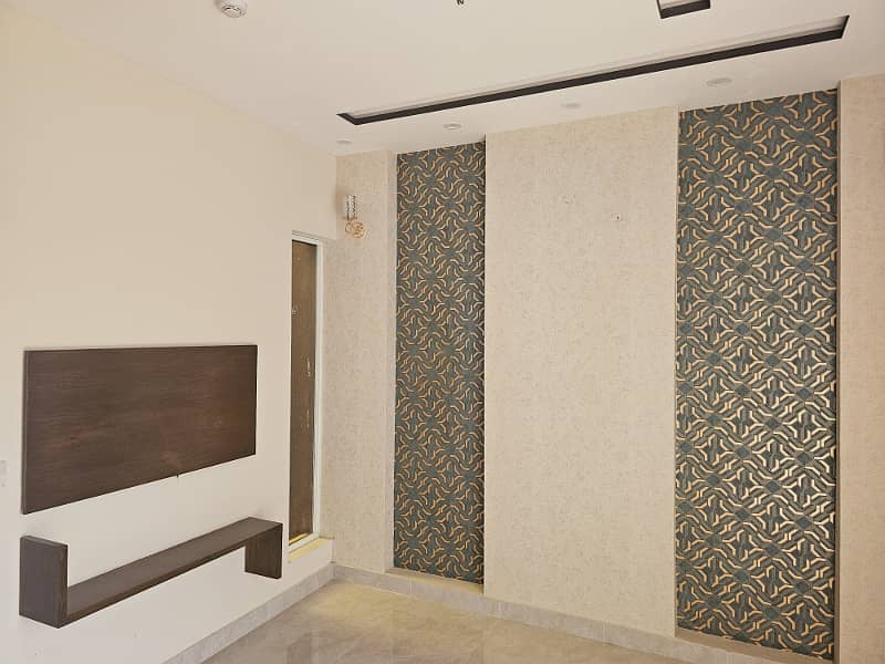 5 MARLA IDEAL LOCATION BRAND NEW HOUSE FOR SALE IN DHA RAHBAR 11 22