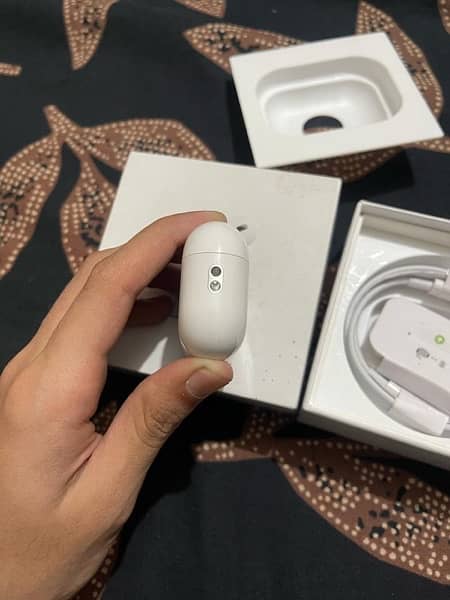 AIRPODS PRO ( 2nd Generation) 3