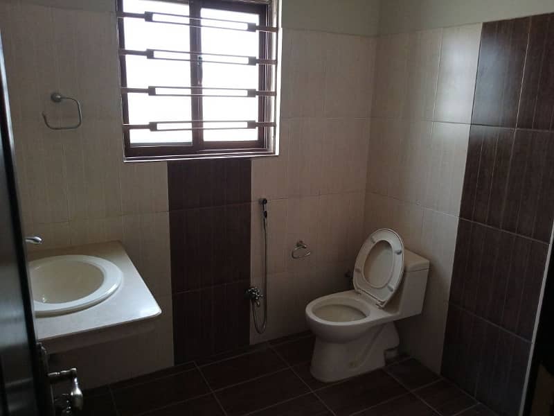 1 Kanal Upper Portion Available For Rent In Dha 5 Islamabad 2