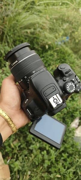 Canon 700D with 18_55mm lenz 2