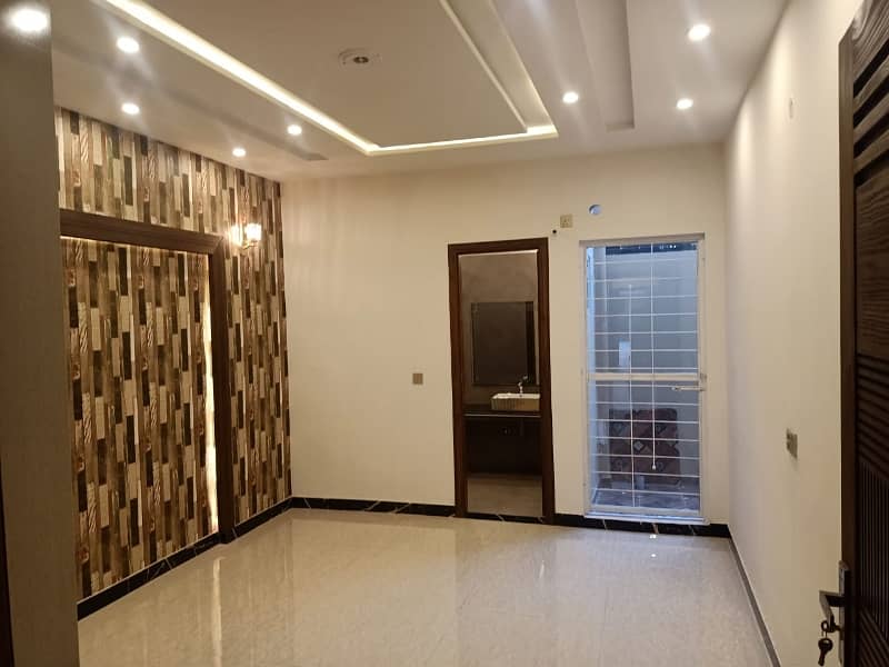 10 Marla House In Johar Town For Sale At Good Location 0