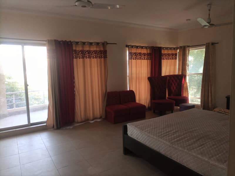 Safari Home 8 Marla Double Storey House, 3 Bed Room With attached Bath, Drawing Dinning, Kitchen, T. V Lounge, available For Rent 5
