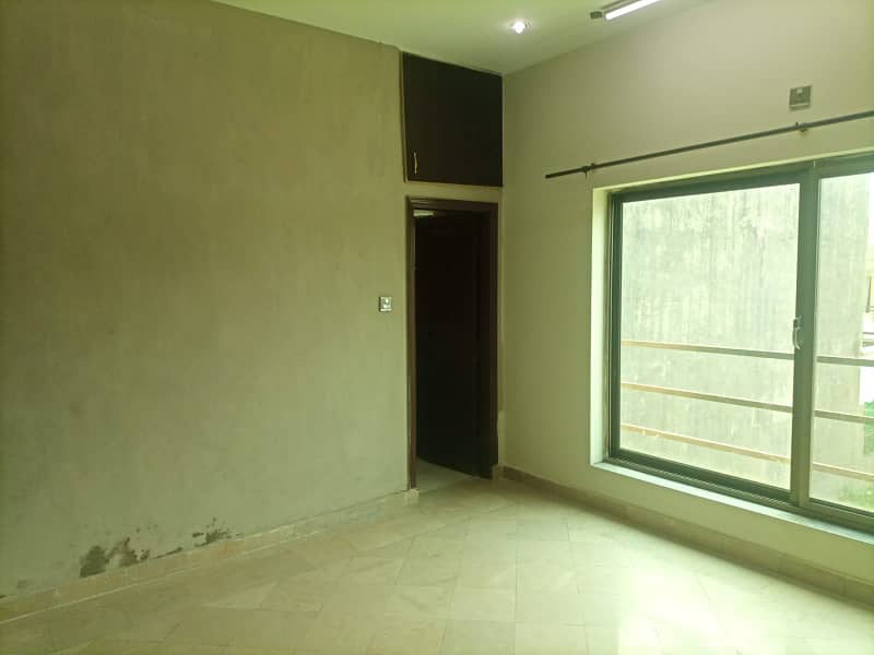 7 Marla Upper Portion 3 Bed Room With Attached Bath Drawing Room Kitchen TV Lounge Servant Quarter 6