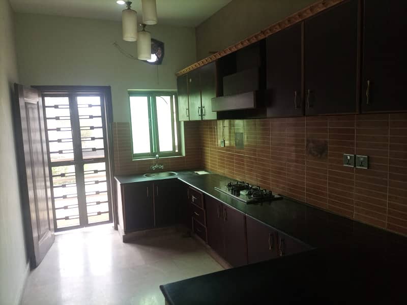7 Marla Upper Portion 3 Bed Room With Attached Bath Drawing Room Kitchen TV Lounge Servant Quarter 9