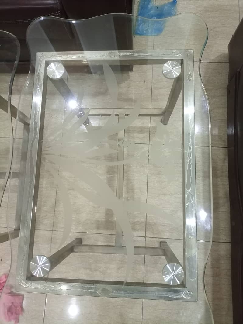 CENTER TABLE SET WITH HEAVY STAINLESS STEEL FRAMEFOR URGENT SALE 3