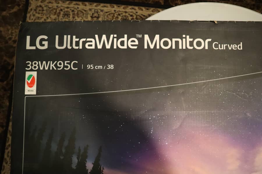 LG UltraWide Curved WQHD+ IPS HDR10 Monitor 38WK95C-W 37.5″ 21:9 8