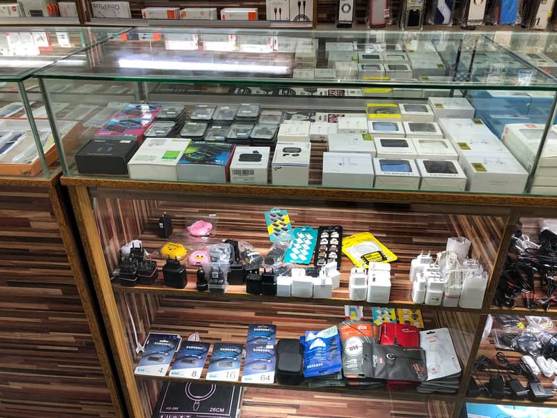 Running Business For Sale Including all Merchandise - ShanBhatti Rd 6