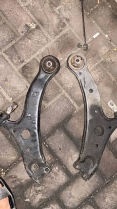 Toyota Camry Lower Arms Or Chimtay Orignal