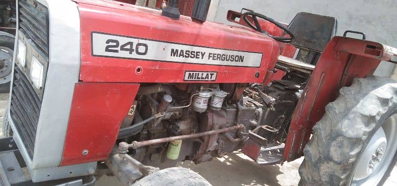 this tractor, rim, show ,madikat ,engine original 10by10 4