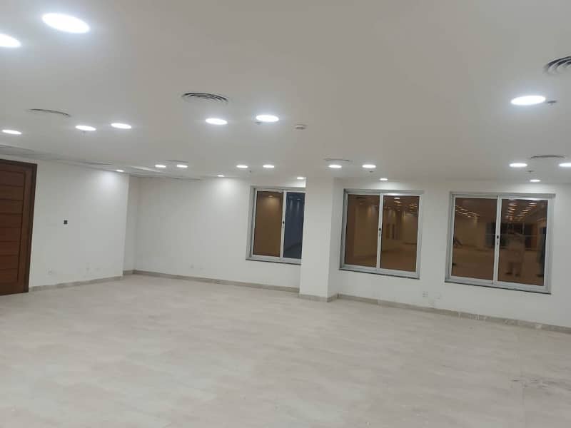 Commercial State Of Art Building Avaibale For Rent. 17