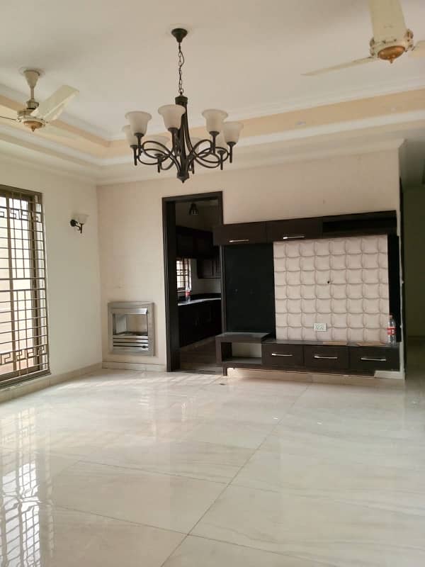 1 Kanal House For Rent Dha Phase 3 Prime Location More Information Contact Me Future Plan Real Estate 3