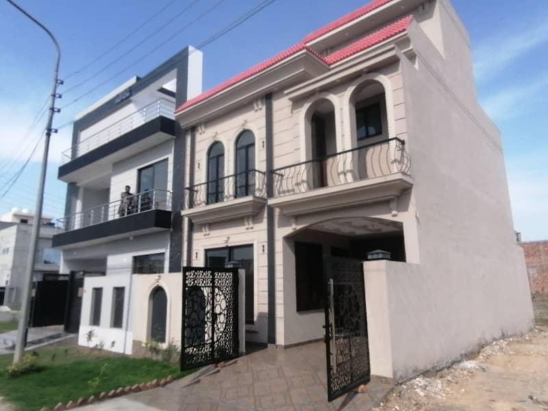 Good Location sale A House In Lahore Prime Location 3