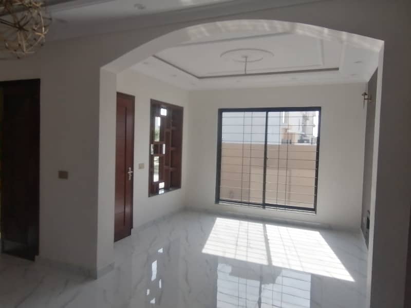 Good Location sale A House In Lahore Prime Location 9